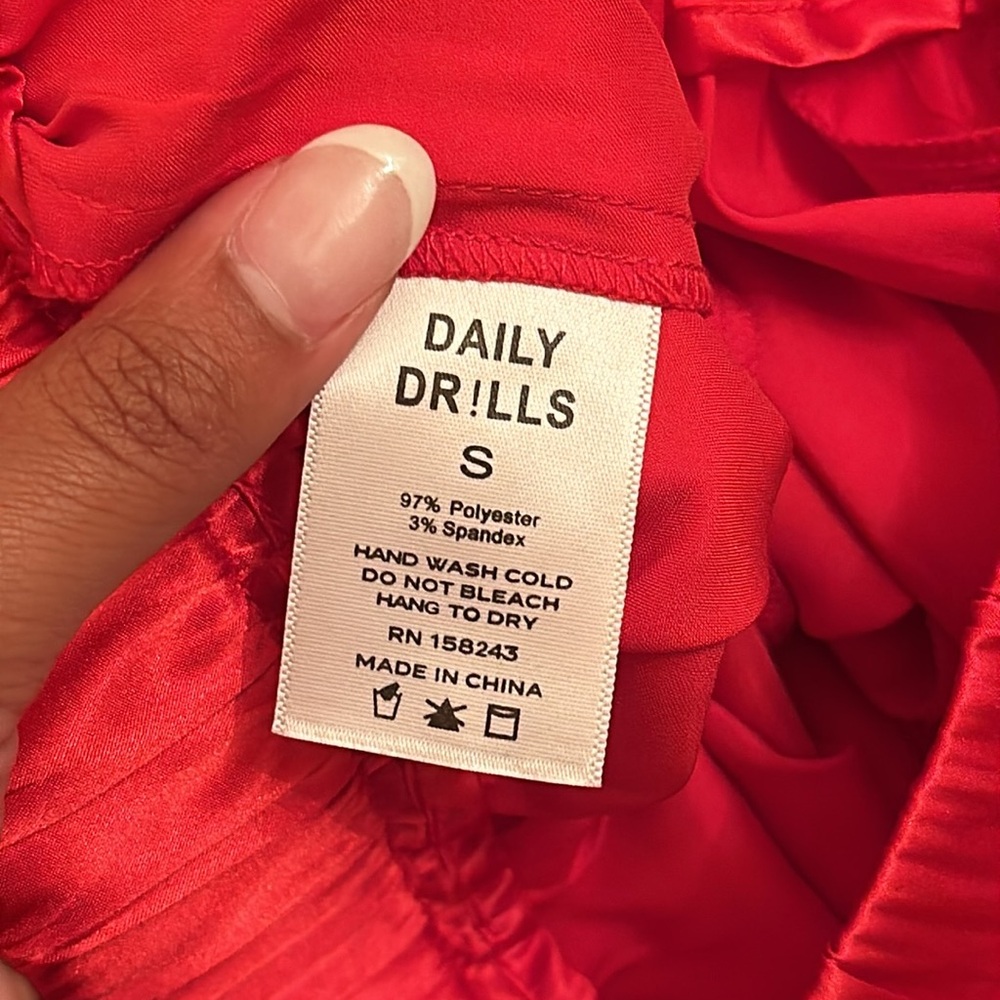 Daily Drills Silky Resort Pants - Picture 6 of 6
